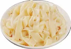 معكرونة عريضة